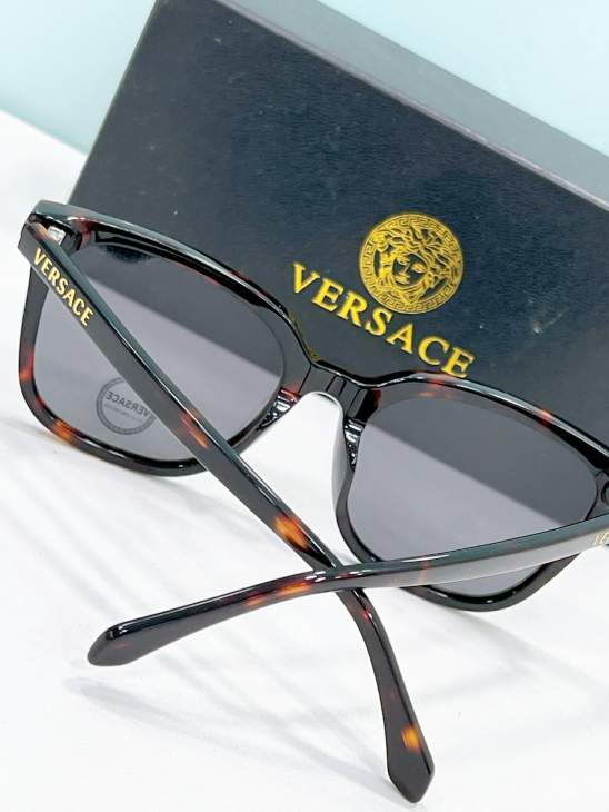 Picture of Versace Sunglasses _SKUfw79568650fw
